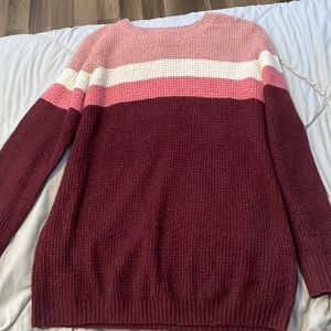 Cute SUPER soft sweater!